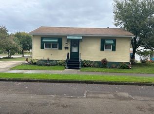 1944 Oxford St, Erie, PA 16505