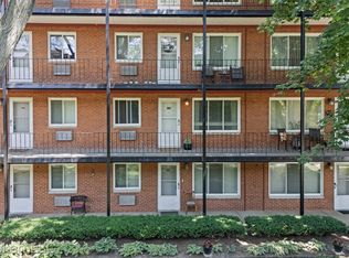 2915 W Thirteen Mile Rd APT 207, Royal Oak, MI 48073