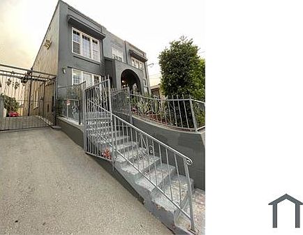 2nd image of 132 S Mountain View Ave #132