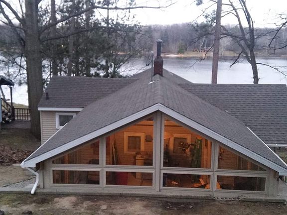 3rd image of 1071 E Long Lake Dr