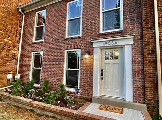 9536 Wessex Pl, Hurstbourne, KY 40222