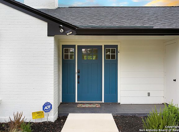4th image of 100 Lemonwood Dr