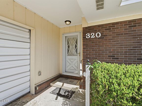 4th image of 320 Alexander Dr