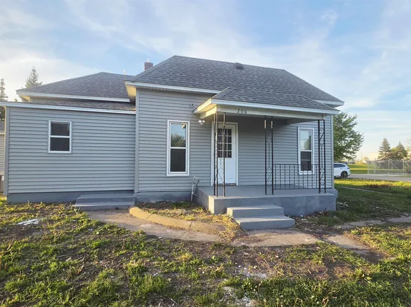 206 E Perry St, Jefferson, IA 50129