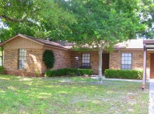 8139 Spring Lake Rd N, Jacksonville, FL 32210