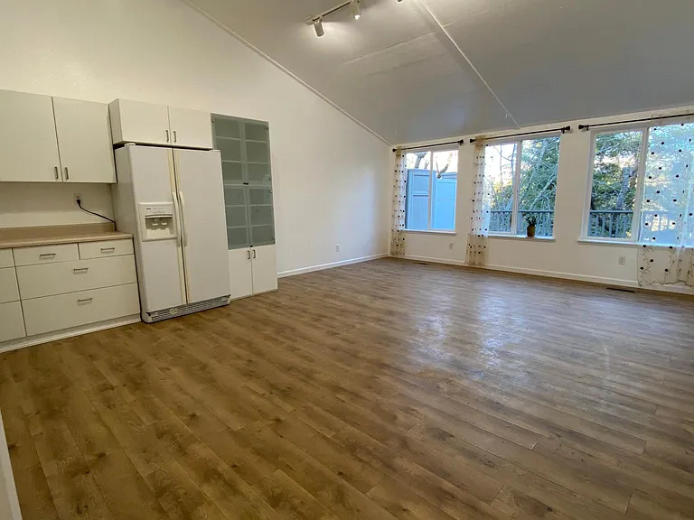 3027 Bridgeport Way W #A — Photo 18
