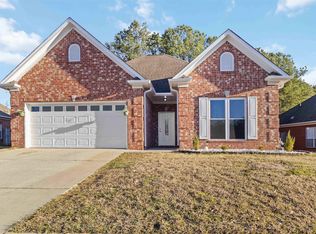 182 Daventry Dr, Calera, AL 35040
