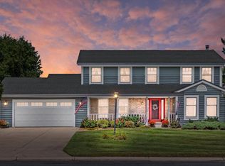 N65W14482 Redwood Dr, Menomonee Falls, WI 53051