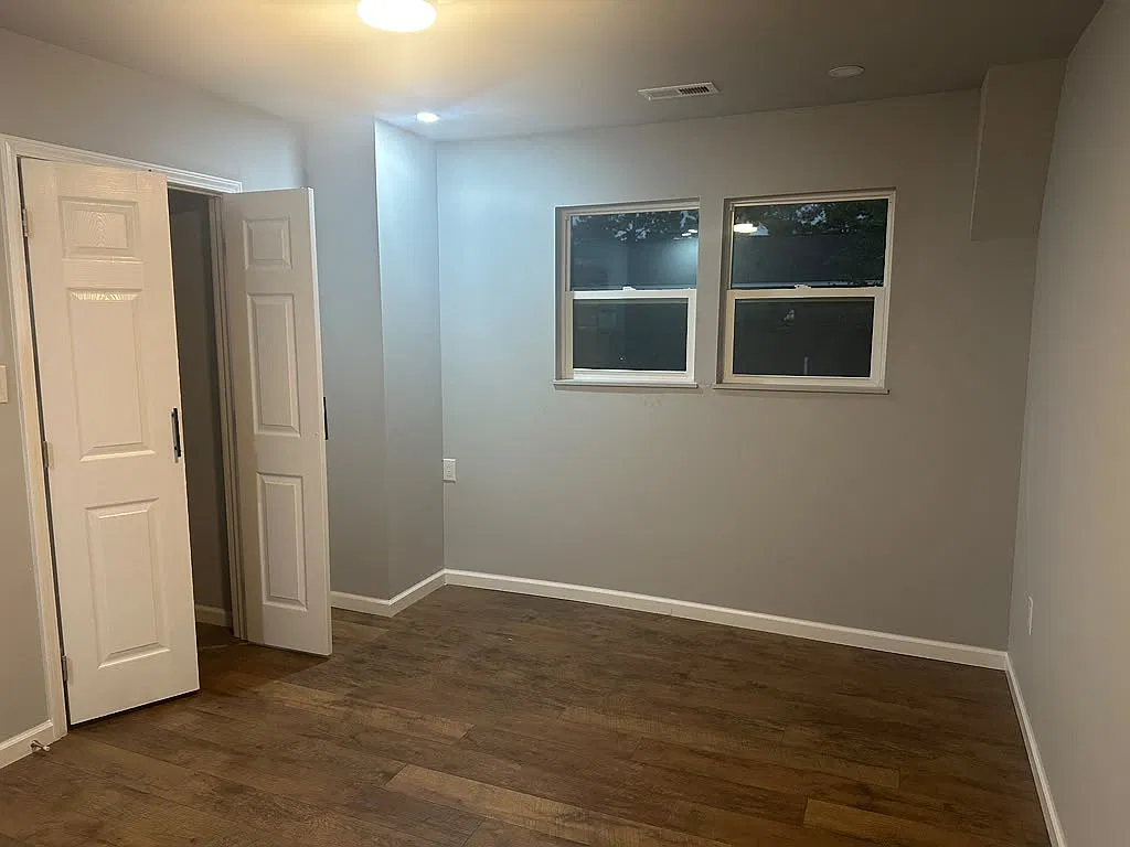 4 bed, 3.5 bath, 2178 sqft, $2,200 — Photo 2