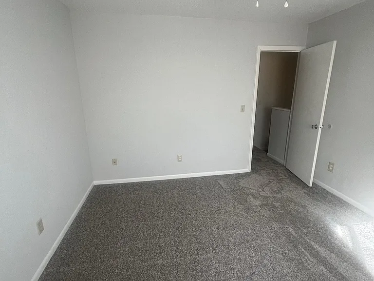 206 Greenwood Dr #206 — Photo 13
