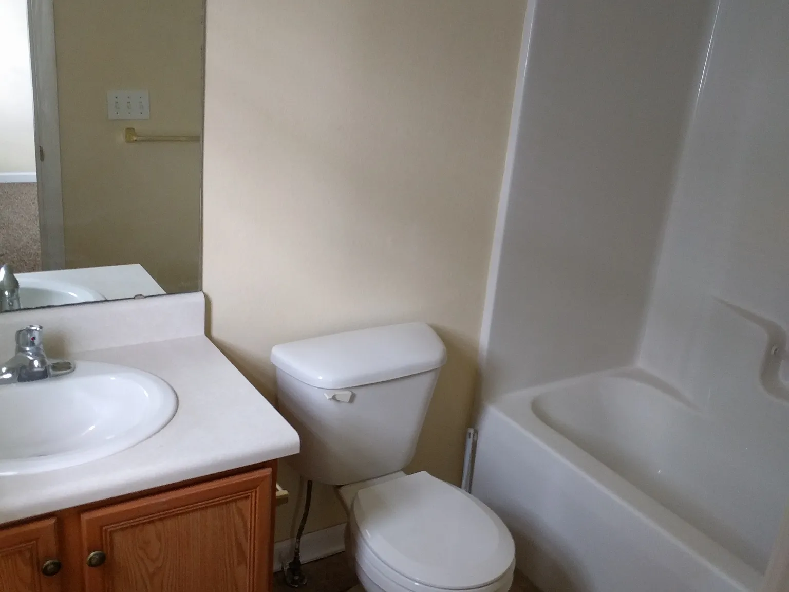 3 bed, 1209 sqft, $1,450 — Photo 4