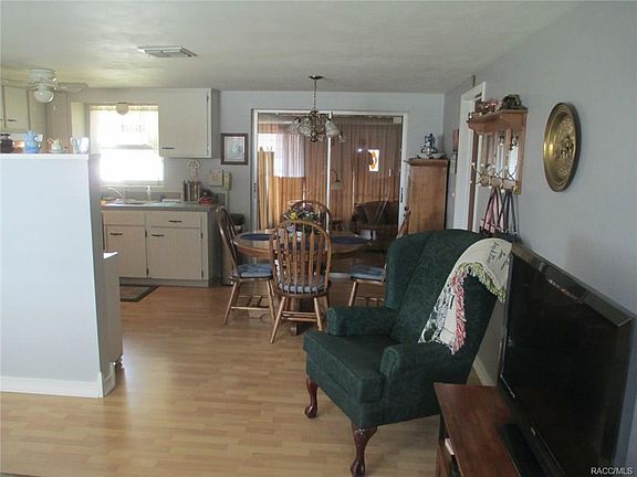 2nd image of 22 S Lincoln Ave