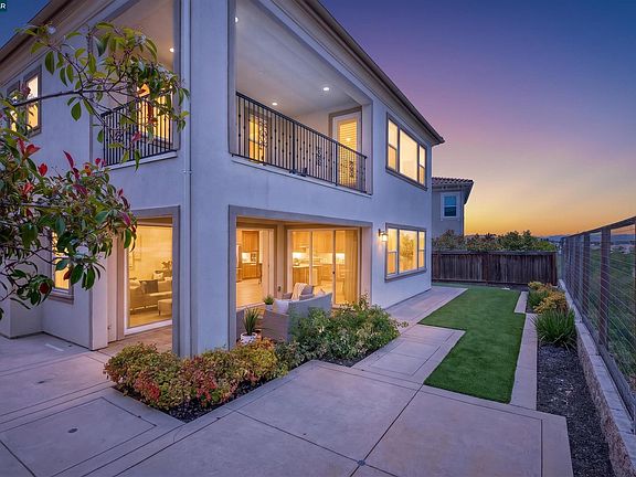 4th image of 2048 Drysdale St