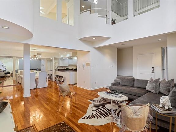 5th image of 5936 Magazine St APT 1