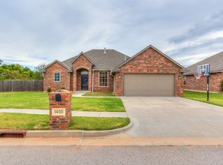 1400 Asher St, Yukon, OK 73099