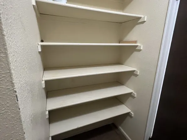 1 bed, 1.0 bath, 548 sqft, $1,000, 5007 Townsend Pl, Cheyenne, WY 82009