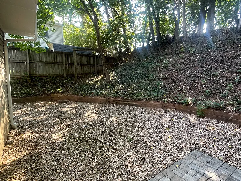 103 Lodge Creek Cir — Photo 9