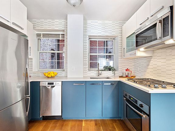 4th image of 204 W 140th St #2A