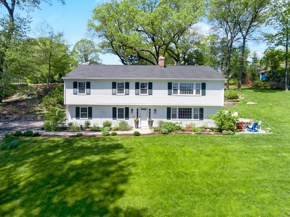 95 Brighton View Road, Fairfield, CT 06824