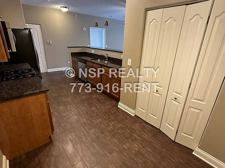 2-426 Itasca Pl — Photo 12