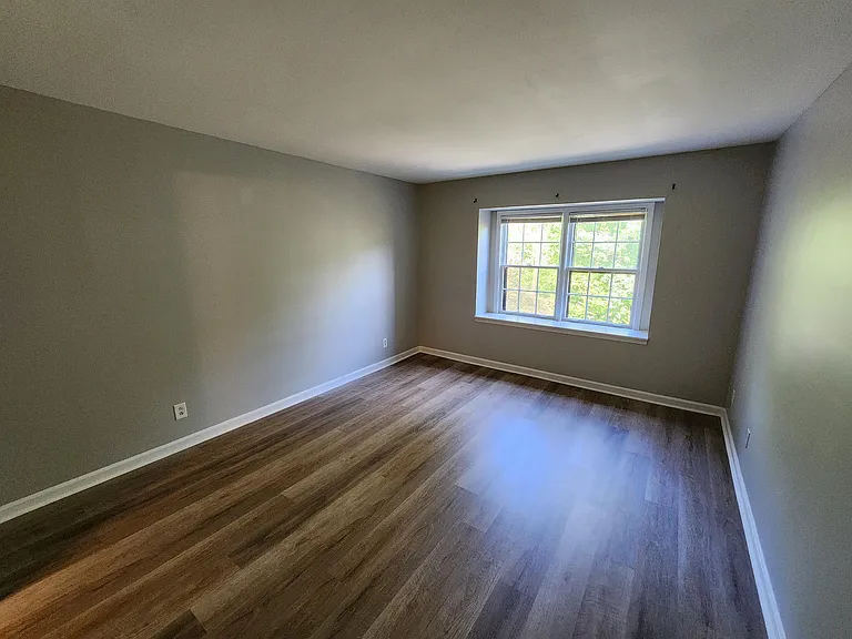 67 Montre Sq NW #1 — Photo 5