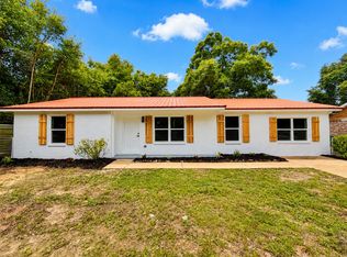 6481 Colonial Dr, Milton, FL 32570