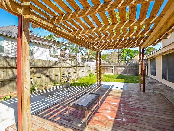 5th image of 3319 Lindenfield Dr