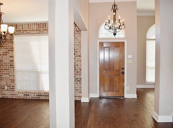 2nd image of 3508 Diamond Point Dr