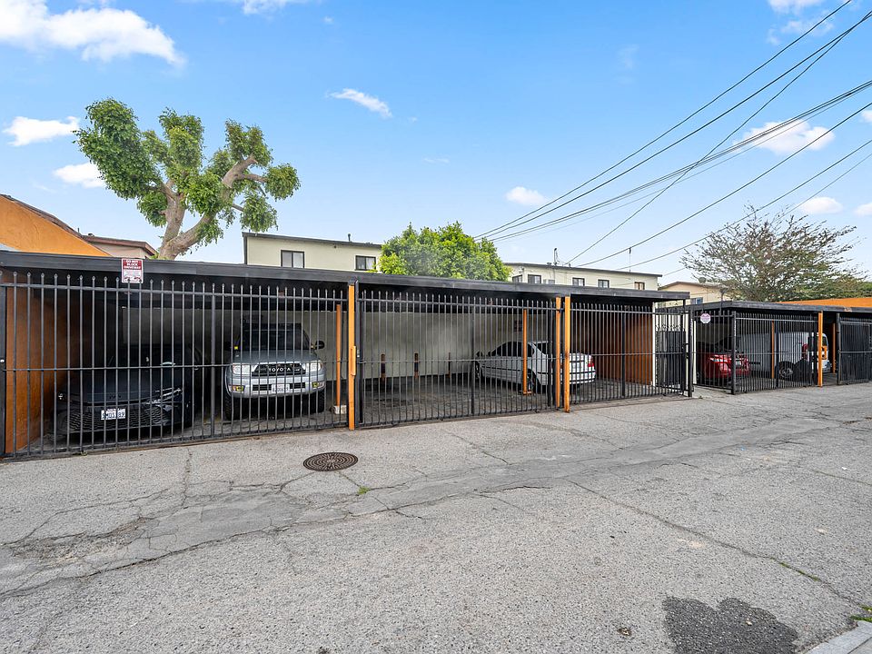 2nd image of 7253-7257 Vineland Ave #1