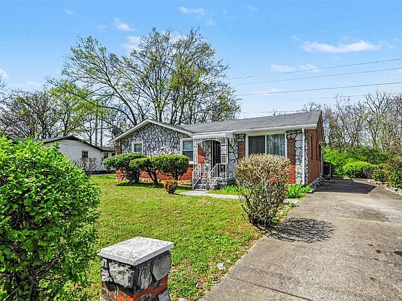 4th image of 776 Rowan Dr