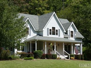 4376 Ellijay Rd, Franklin, NC 28734