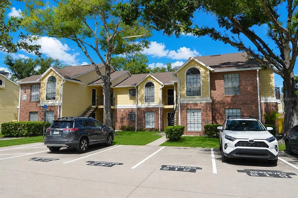 1 bed, 1.0 bath, 625 sqft, $2,000 — Photo 2