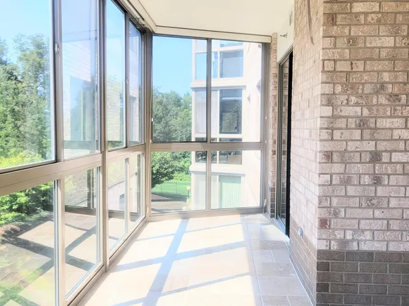 19355 Cypress Ridge Ter Unit 323, Lansdowne, VA 20176
