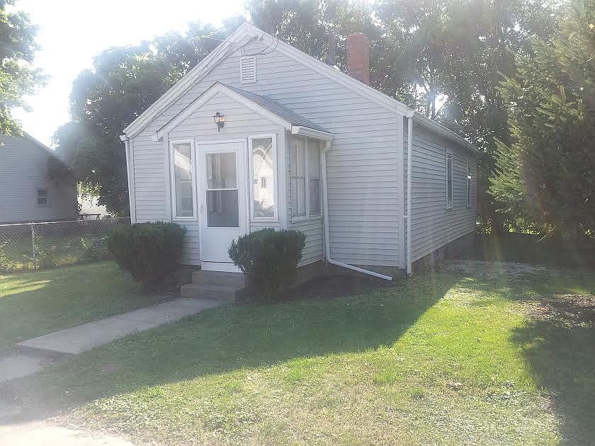 2nd image of 517 Putnam St APT 4