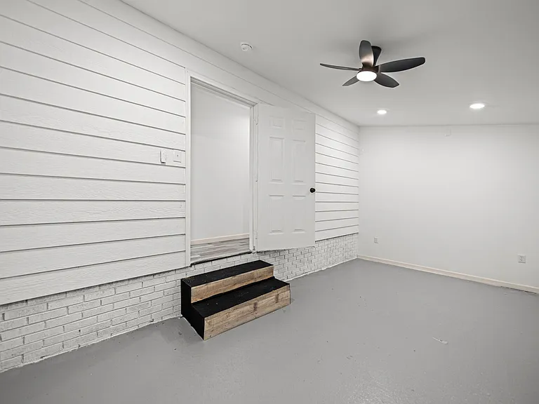 Bonus room