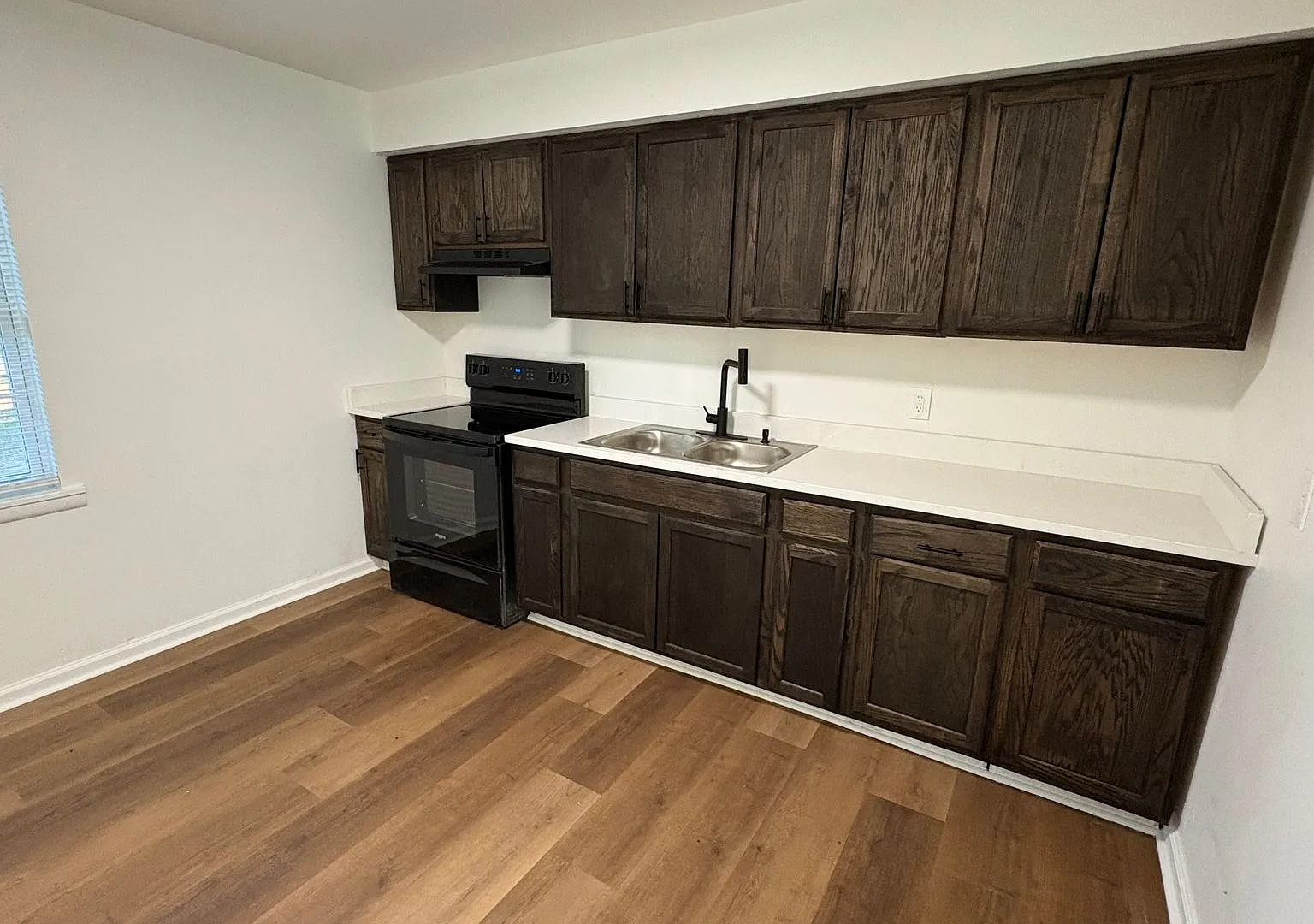 3 bedroom 1.5 baths — Photo 3