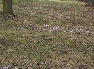 1042 Dearness Dr, London, ON N6E 1N7