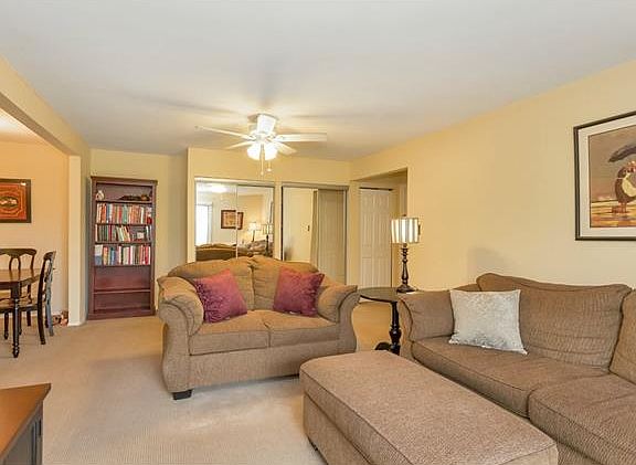 5th image of 26 Fieldstone Dr APT 7B