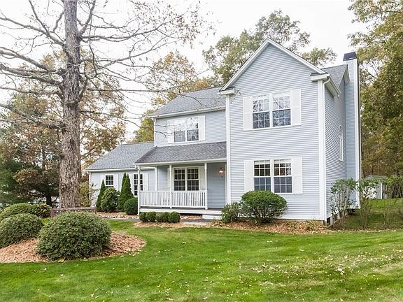 3rd image of 7 Longview Ct