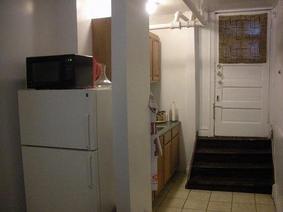 2nd image of 2922 N Albany Ave #Gdn
