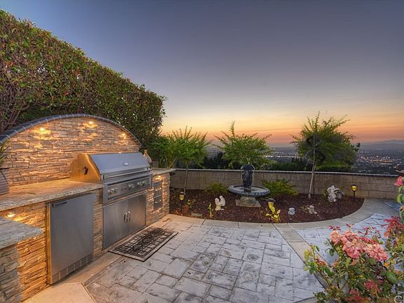 3rd image of 5091 E Chalice Ln