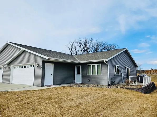22 Heritage Ln, Sauk Centre, MN 56378