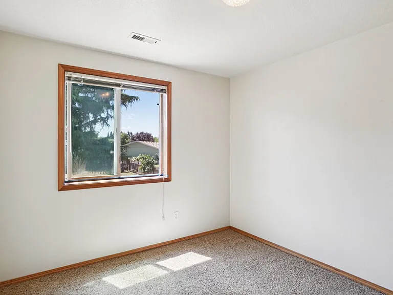 2110 Baines Blvd — Photo 11