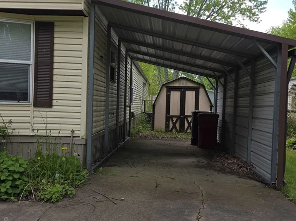 234 Hickory Cir, Elyria, OH 44035