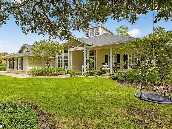 3rd image of 11592 Timberline Cir