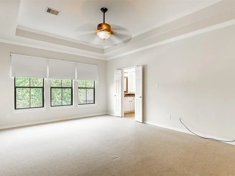2923 Royal Oaks Crst — Photo 16