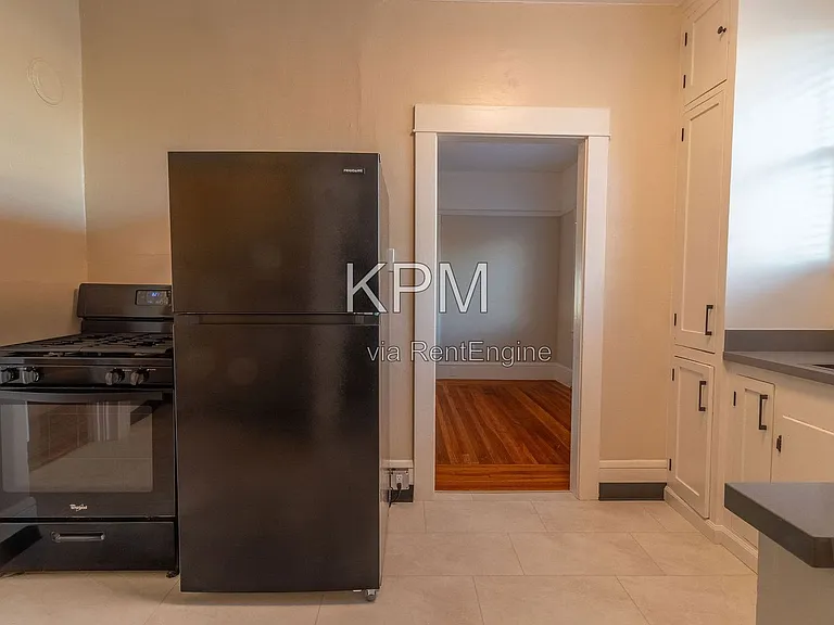 34 W Poplar St — Photo 9