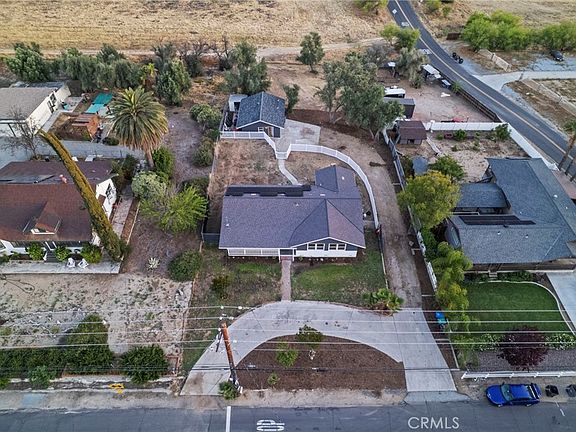 2nd image of 41747 Crest Dr