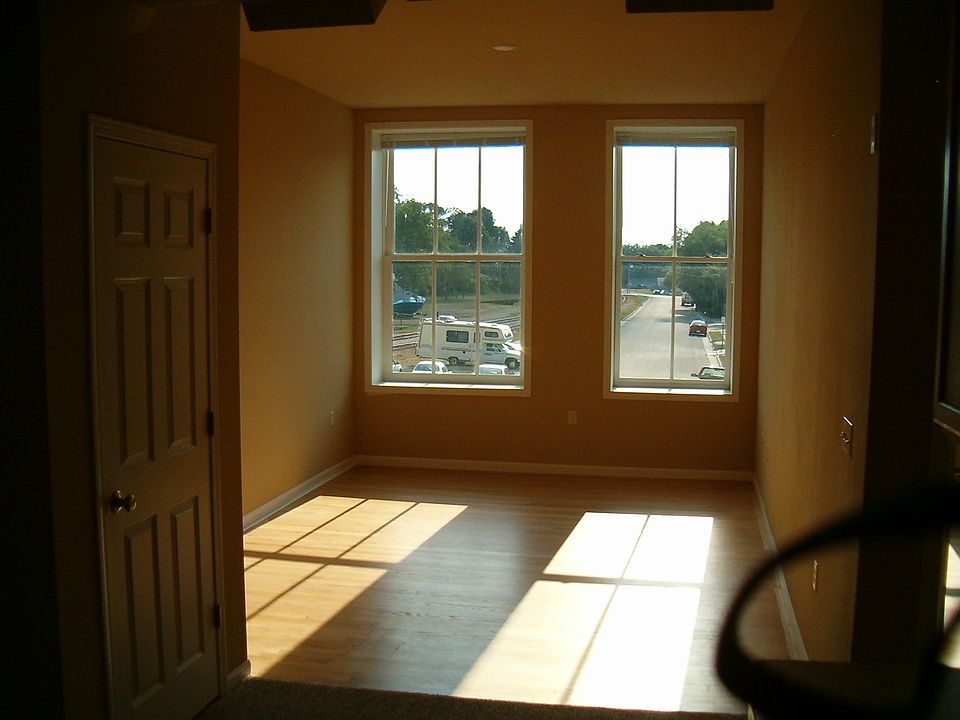 1st image of 35 Brodhead St