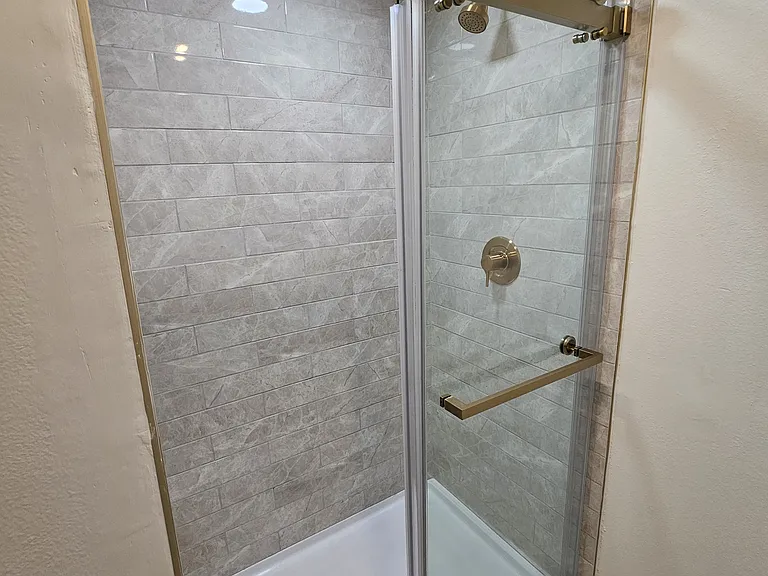 459 E Orange Grove Ave #F — Photo 29